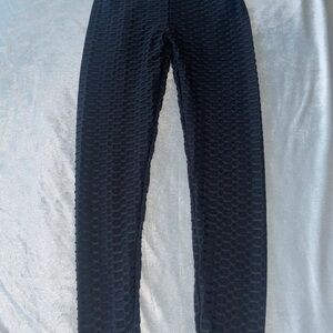 Textured High-Waist Black Leggings